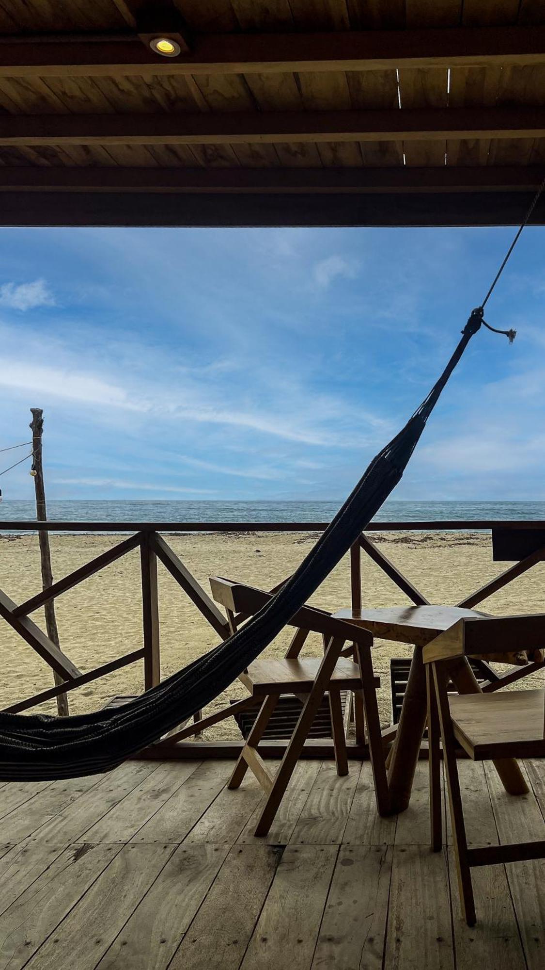 Hostal Mocambo Beach Guachaca Exterior photo