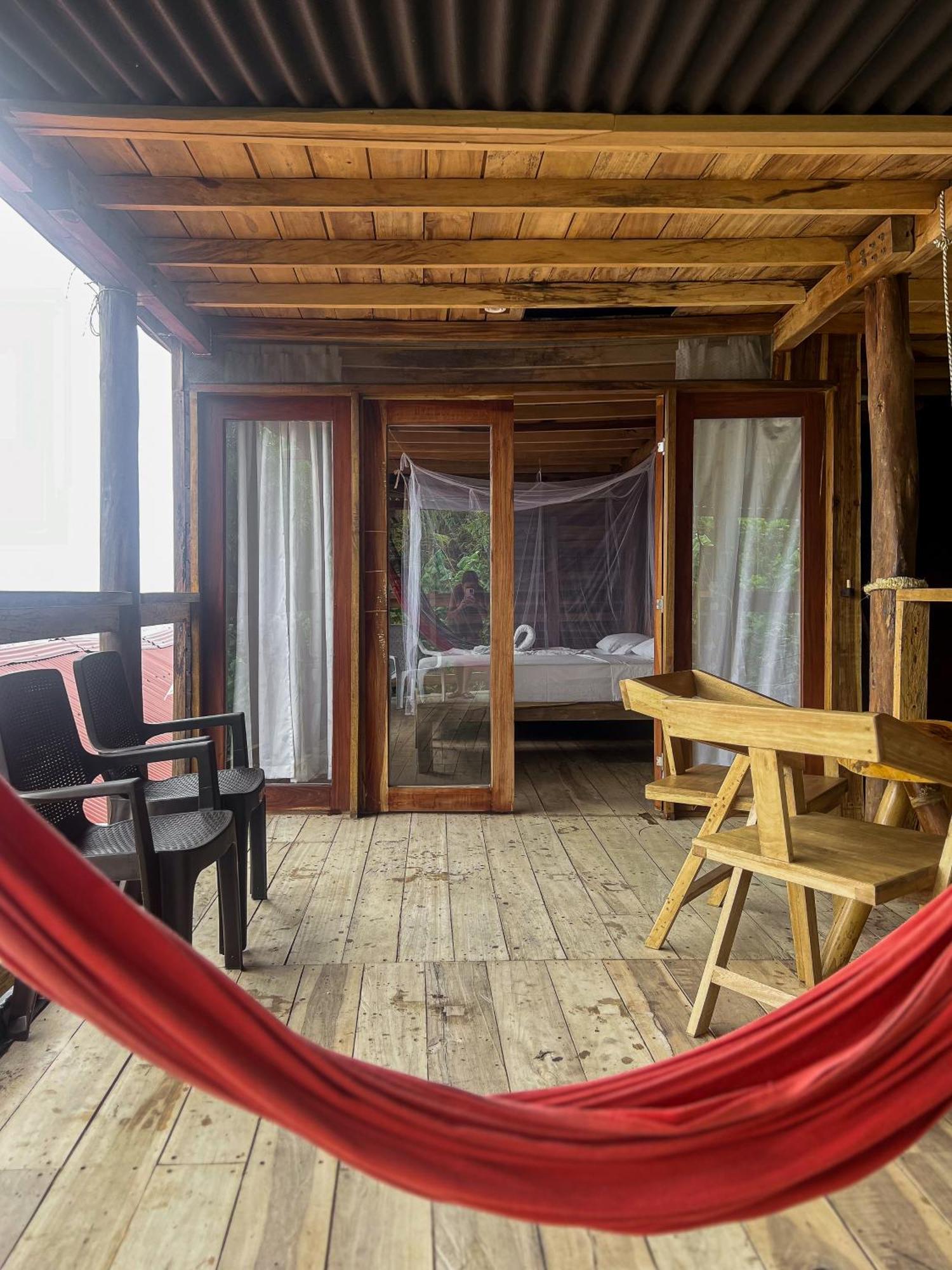 Hostal Mocambo Beach Guachaca Exterior photo